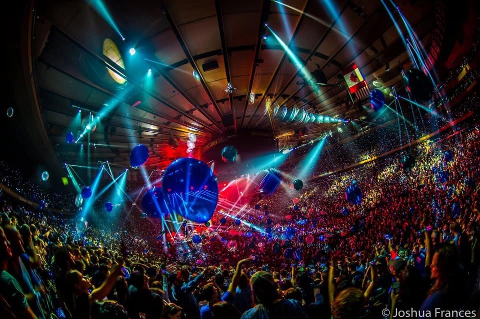 Live Streaming Phish from MSG at the Crazy Horse