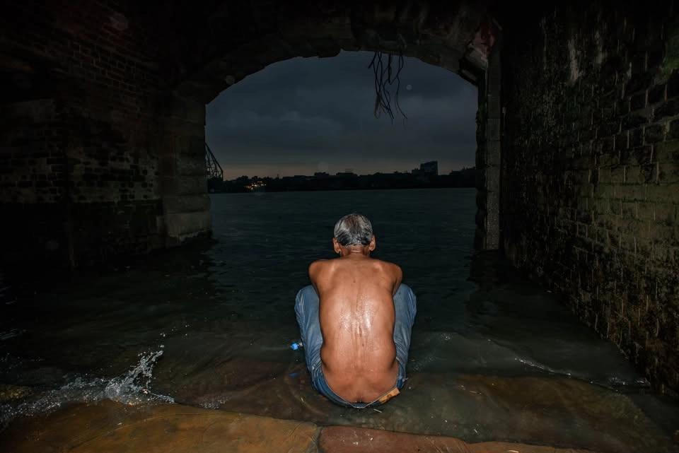 Offbeat Howrah - Monsoon Photo Walk With Flash beside howrah station