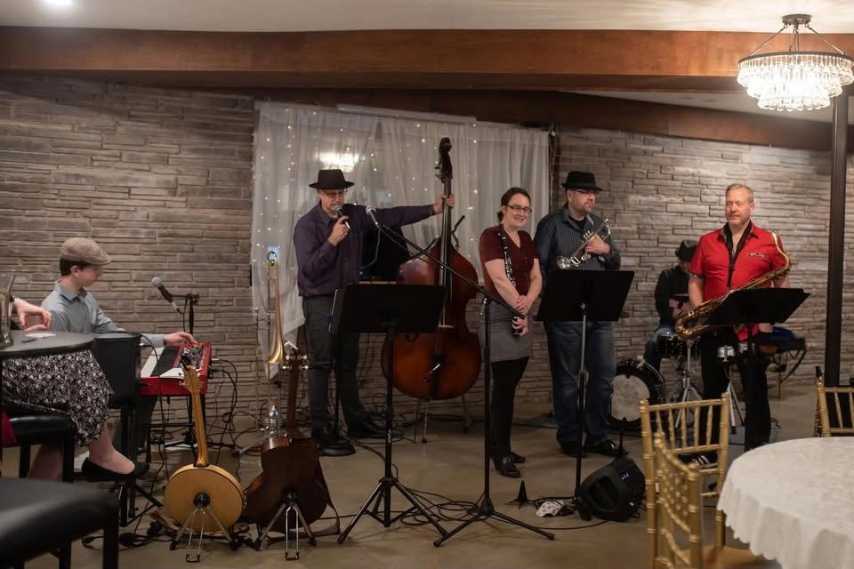 🎶🎺A Joyful Little Band Brunch🥞🧇