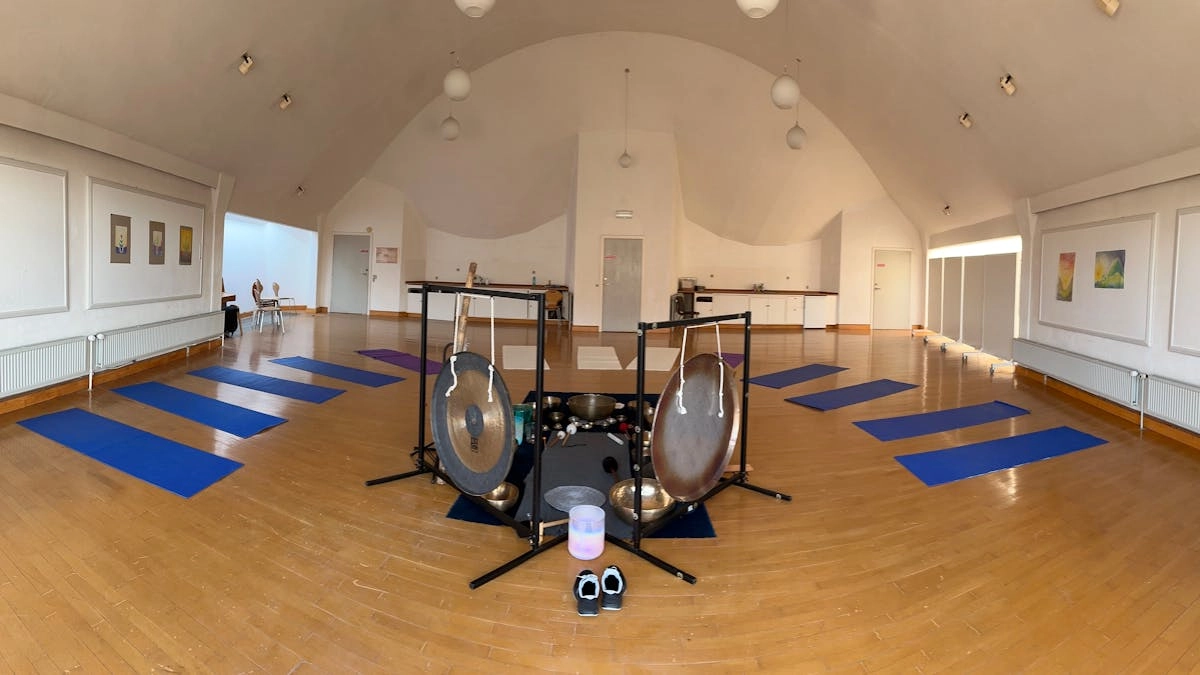 Klangkursus i Skanderborg: Lær om klangskåle og gong til meditation - modul 3 og 4