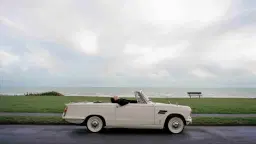 Henry Moodie + support