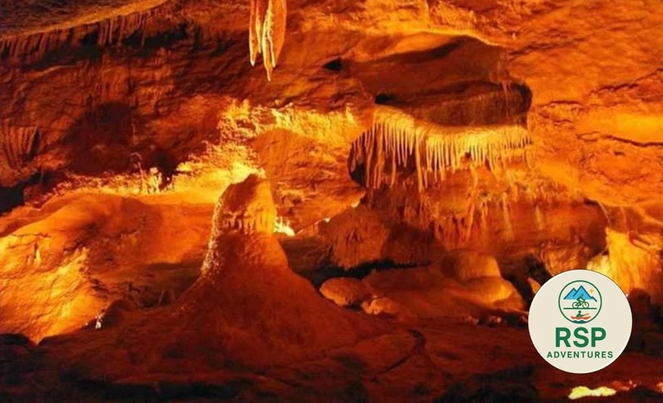 Hike & Explore: A Day Trip to Koněprusy Caves!