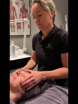 Workshop i ansiktsmassage med Myofasiala DTR-tekniker