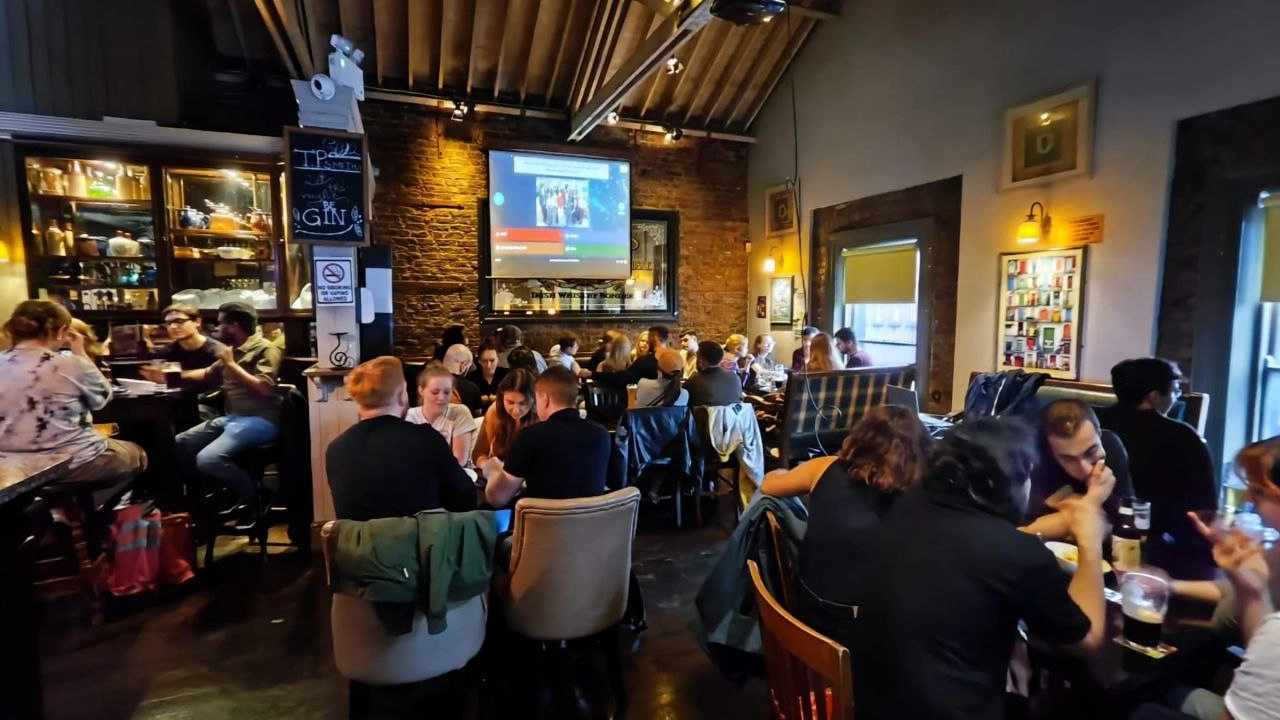 Quiz Night – Two Quizzes! Modern Family @19:00 + General Knowledge @20:30