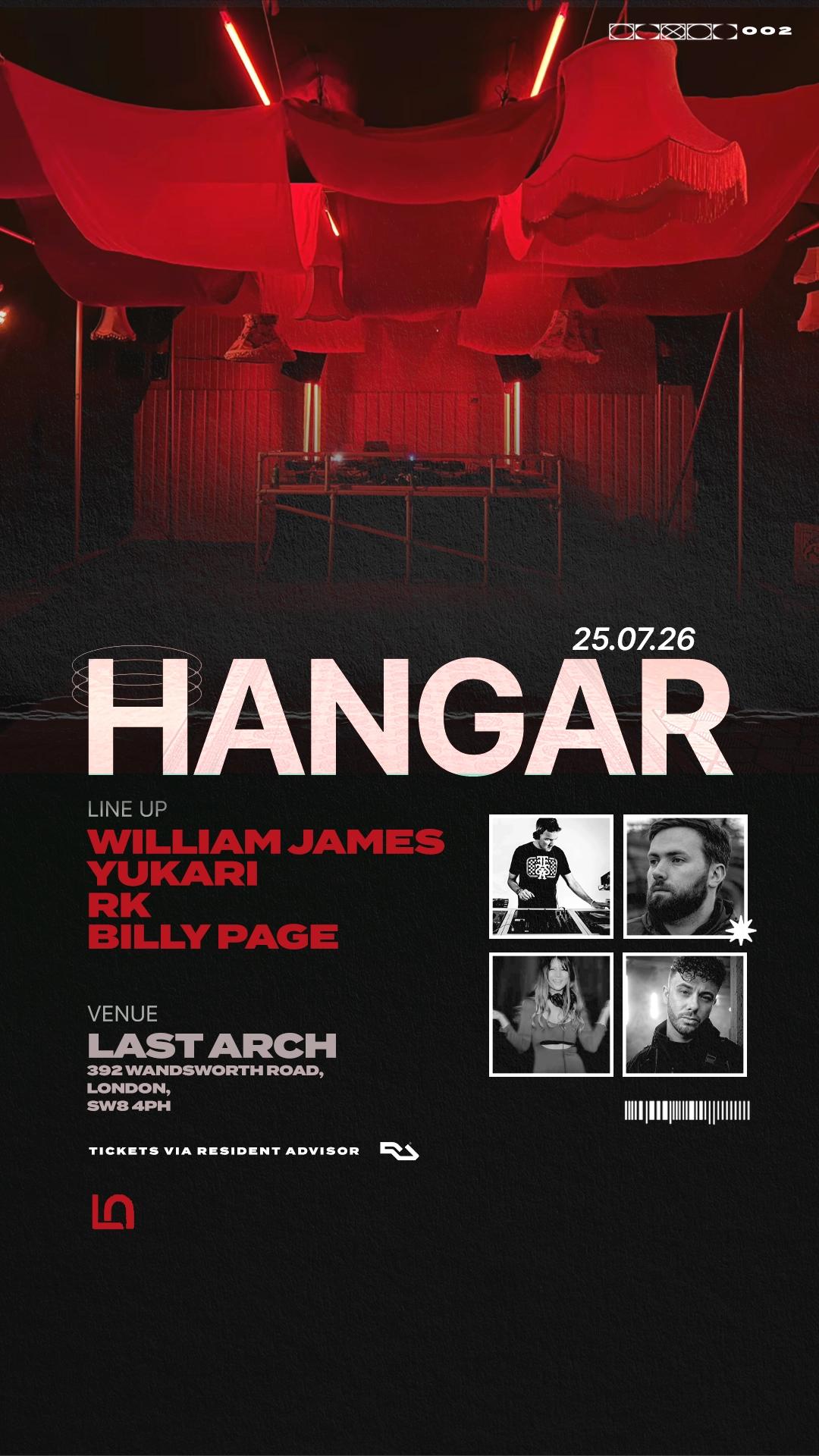 Hangar 002