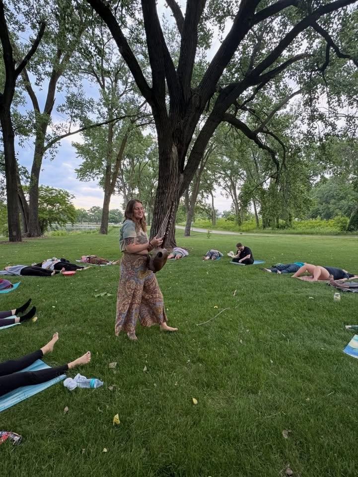 Earthing with Olive (Yoga, tea, and live music in nature)