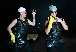 ”Kapernaum”, knasig konst och kulturfest i Skäris!