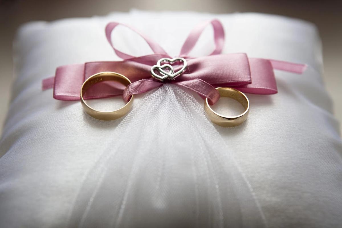 Debate Night: Marriage