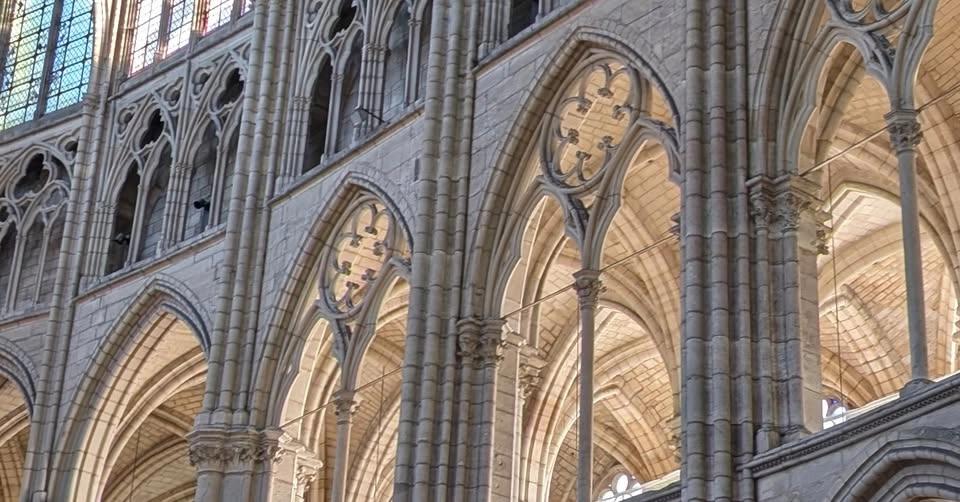 Visite guidée : La cathédrale Saint-Étienne et son architecture : 850 ans d’histoire