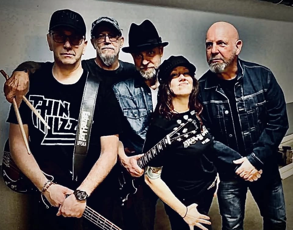 Top Dead Centre live@dogbaruppsala