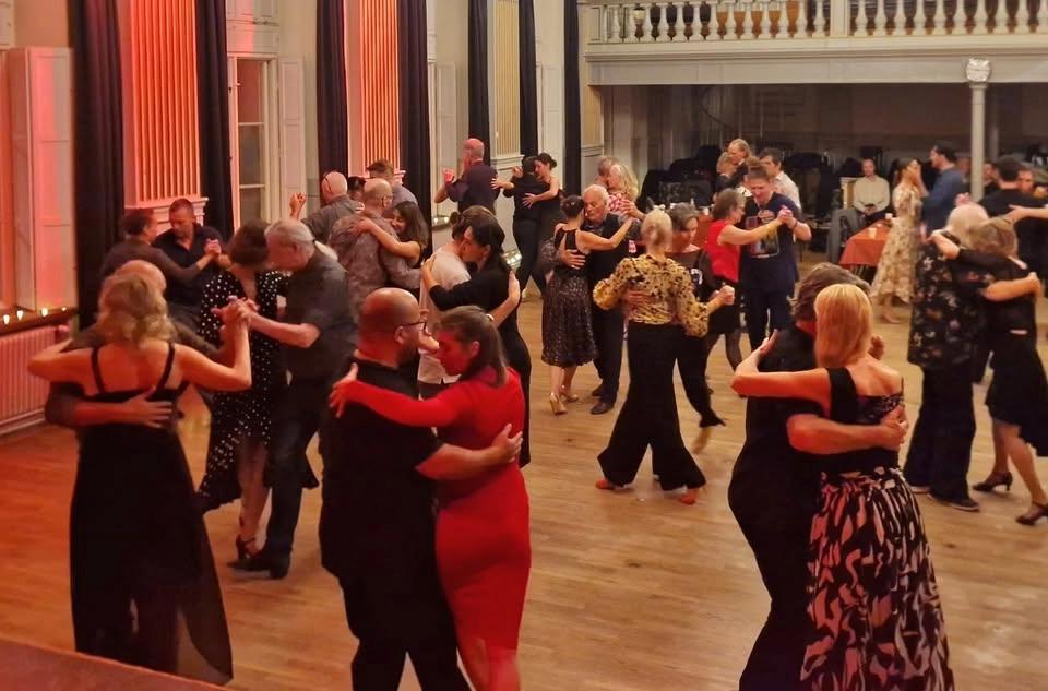 Tango Brujo 28 juni med tdj Niels Larsen! LOPPIS! 😍