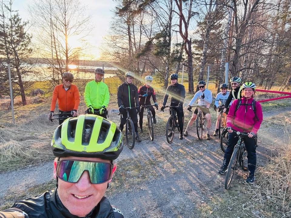 Gravel cykling i Kyrkbyn