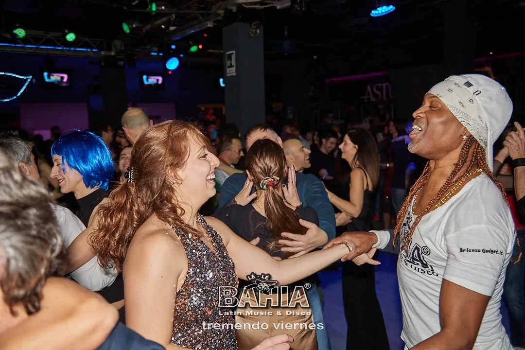 Weekend Latin Nights at Le Le Bahia