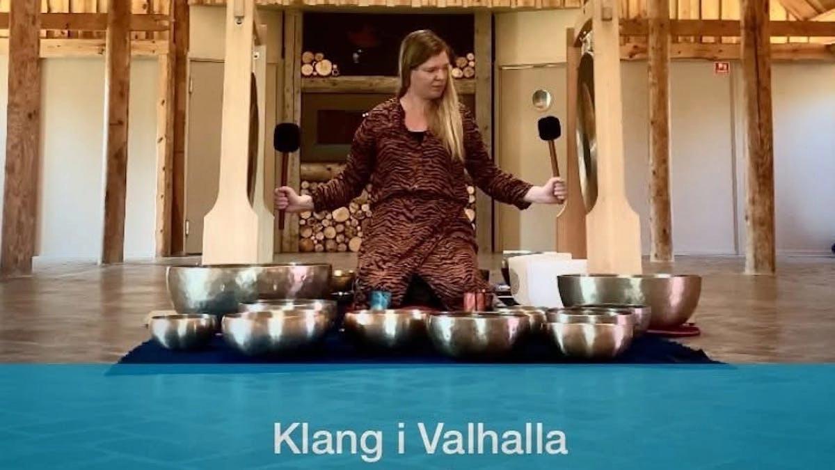 Græsted: Fuldmåne- klang og gongbad i Valhalla med Anne Viese d. 30. juni kl. 17:30