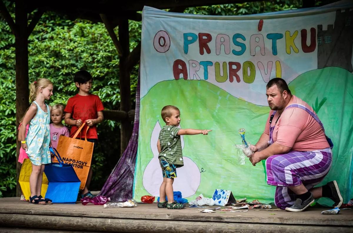 Divadlo v Zelčíně – pohádka o prasátku Arturovi