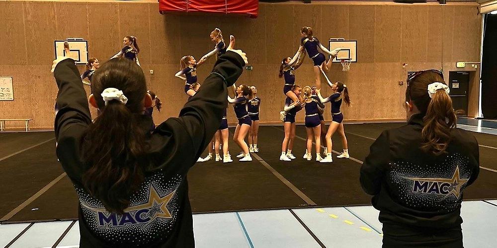 Prova på cheerleading med Malmö Allstar Cheer