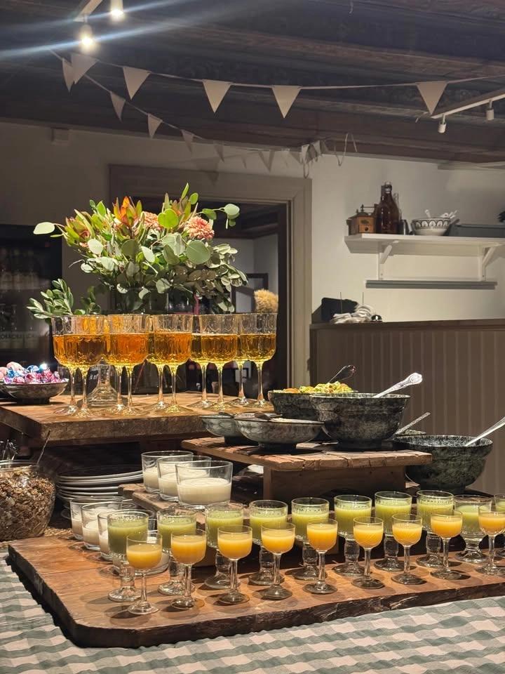 Frukost på Stugan