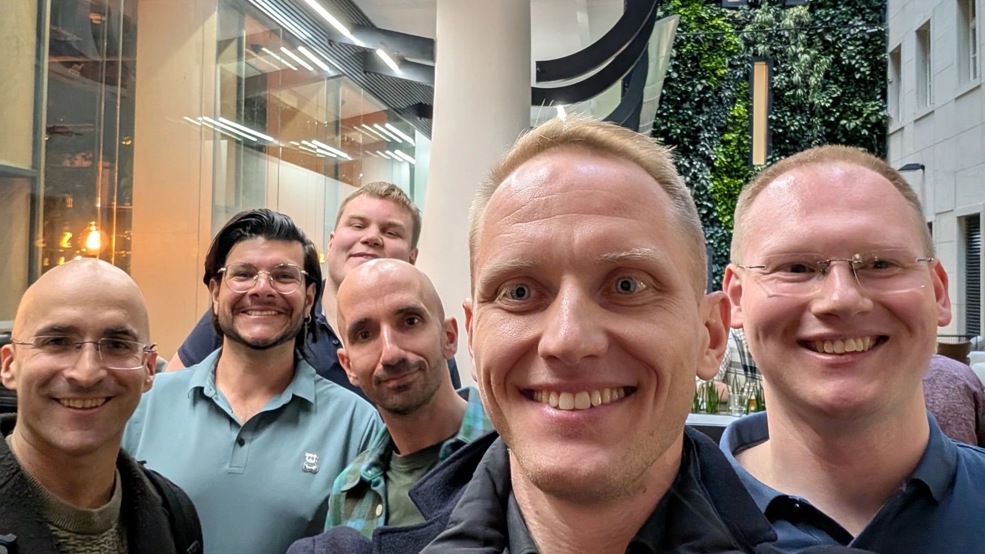Tapas Topics 😎✨ #1 Speed Friending in Prague 👋