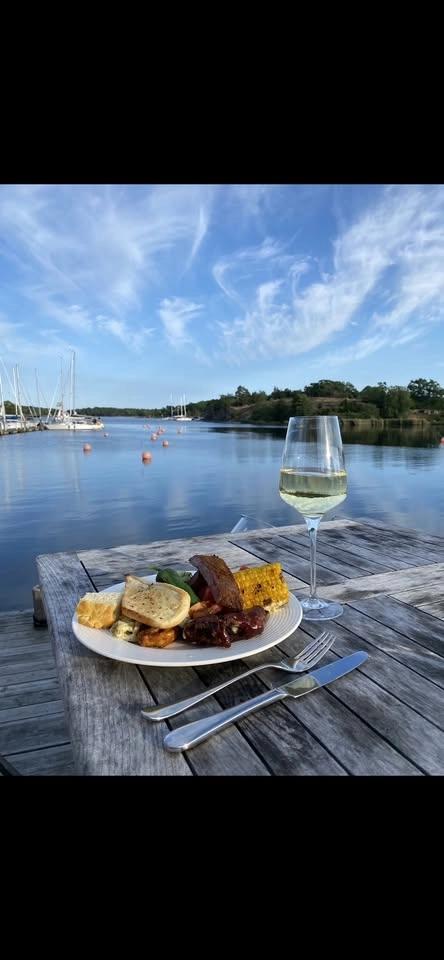 Premiär för säsongens första grillbuffé