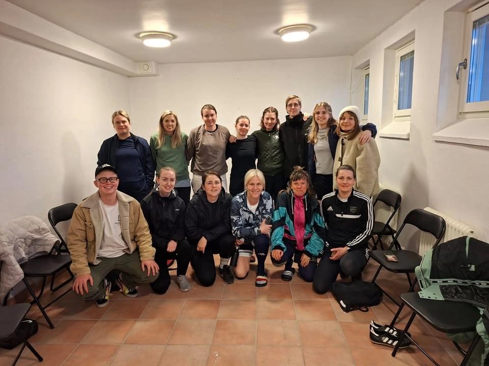 Hemmapremiär Damlaget