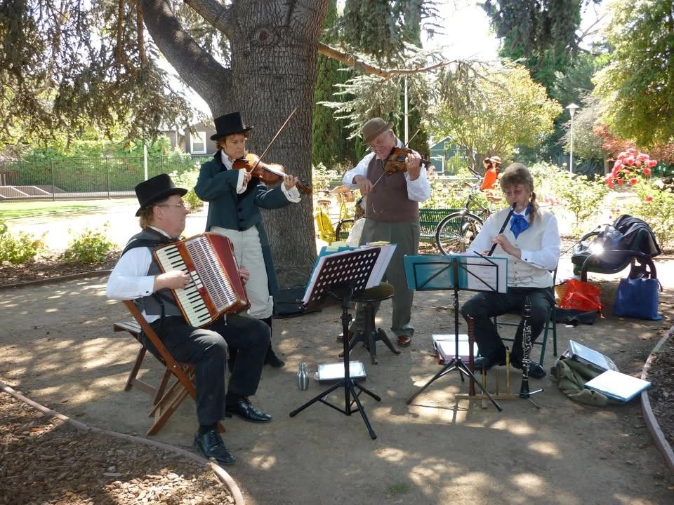 ALAMEDA 1900 - PEERS' Annual Free Picnic Dance in the Park