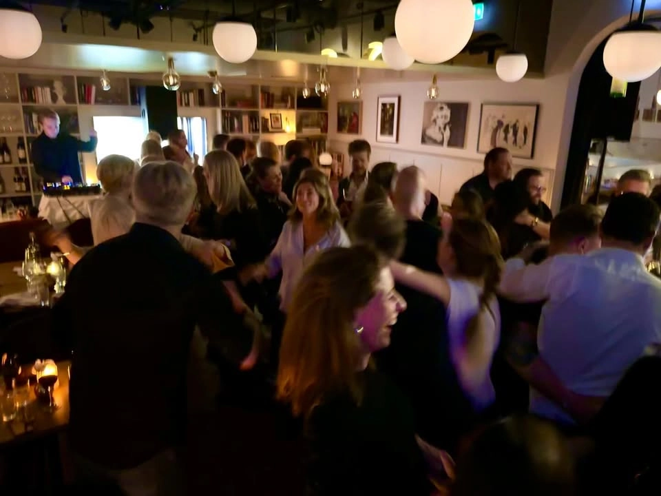 Nu på lördag kör vi DJ-kväll!