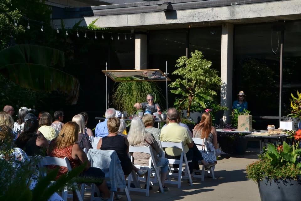 Gourmets at the Garden
