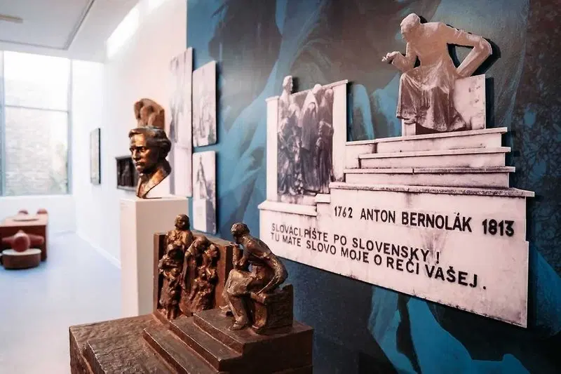 Ján Koniarek a figurálne tendencie