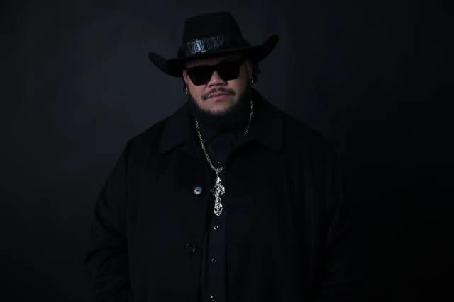 Josh Tatofi - Looking For Love Tour