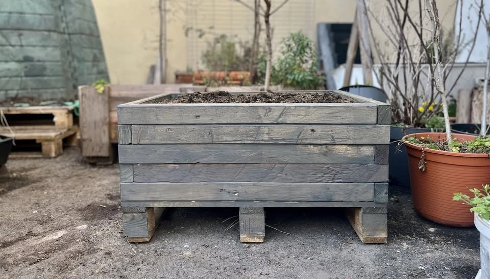 HYB4 Dílna: Základy práce se dřevem - výroba truhlíků