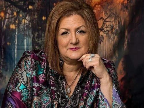 Psychic Readings With Linda Dumouchel