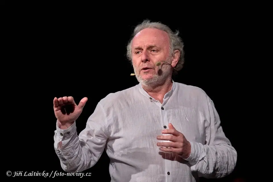 ČTYŘI DOHODY | JAROSLAV DUŠEK | ADALBERTINUM HR. KRÁLOVÉ