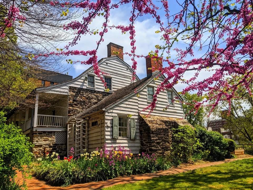 Free Museum Admission to Manhattan's Last Farmhouse!
