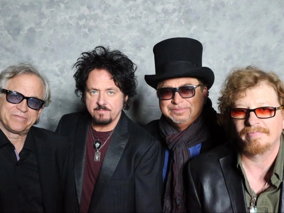Toto, Christopher Cross & The Romantics