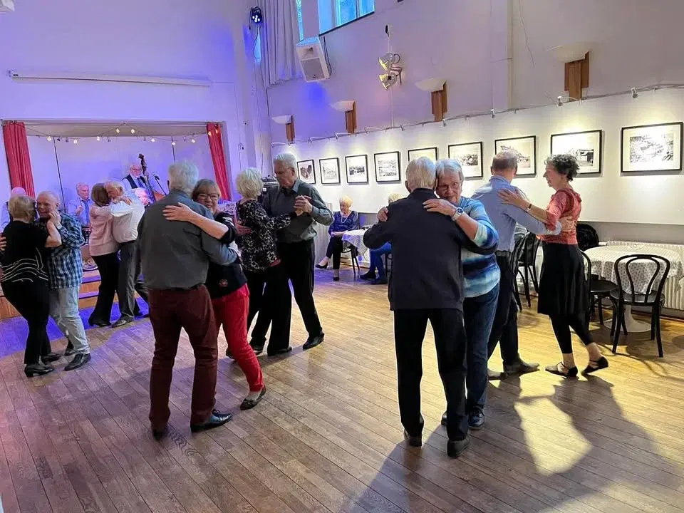 Dans till Bredängsgänget