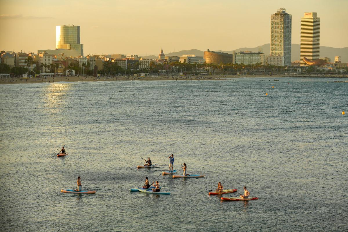 🌅🏄♂️ Sunset Paddle Surf