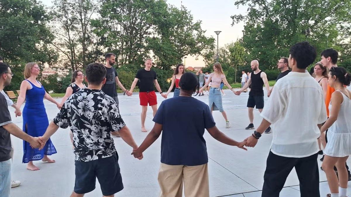 TANCHEERNA 💃🎶 Dance Friending for Absolute Beginners 🌤️