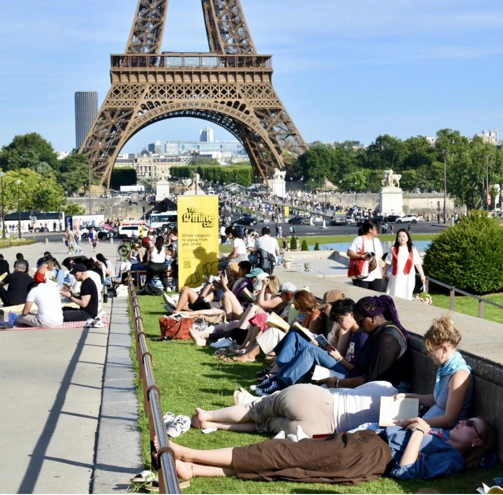 1-Hour Reading Rave | FREE XL Stunt 📚 | Eiffel Tower | Trocadero