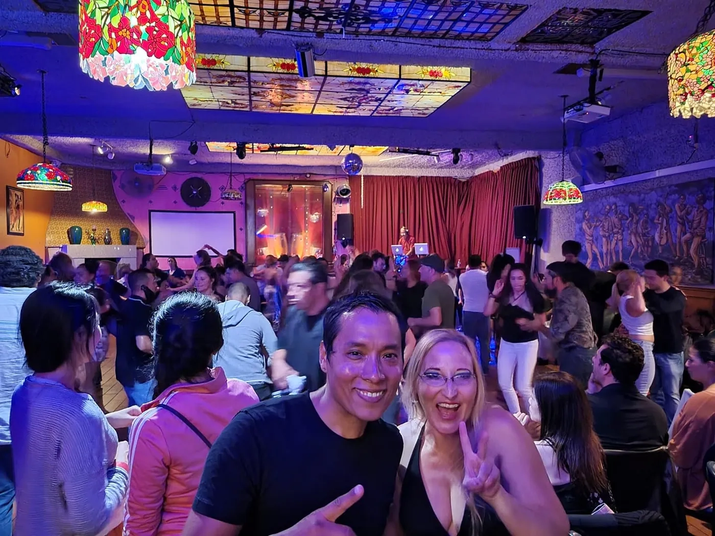 El Valenciano Latin Wednesdays