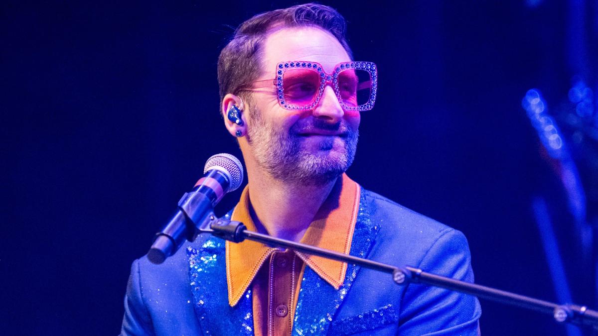 A true Elton John tribute