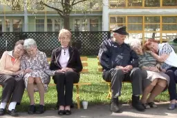 Co čumíš tak mladě