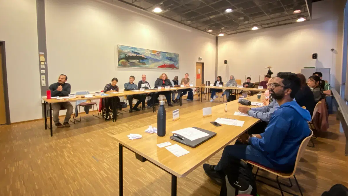 Practice communication & leadership skills with Helsinki Toastmasters