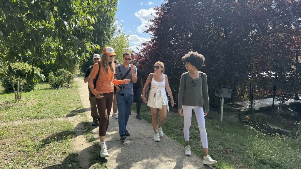 đ„Ÿ đ
đ«đđ§đđĄ-đđ§đ đ„đąđŹđĄ đđąđ€đ đąđ§ đđĄđđđšđź