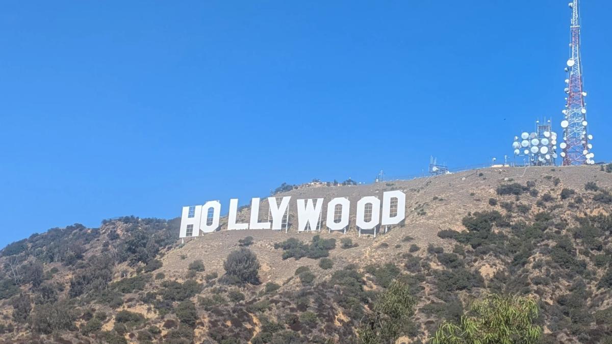 Join Us - Monday Morning Hollywood Sign Hike