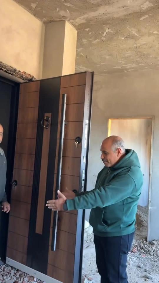 راي بعض العملاء في معرض ابوالنجا لابواب المصفحه