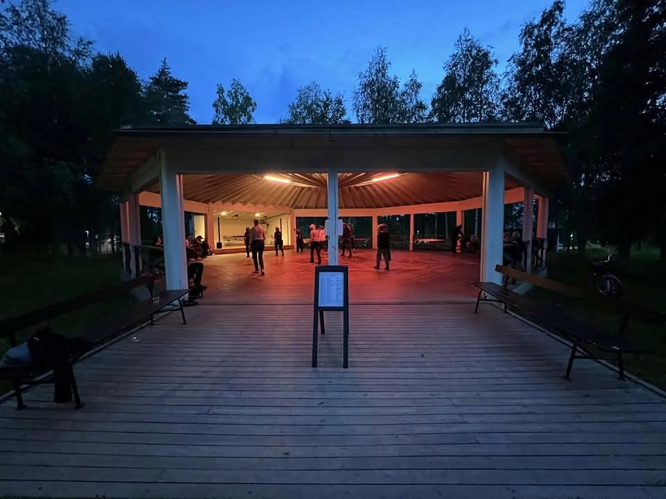 Sommardans på Gammlia - Linedance