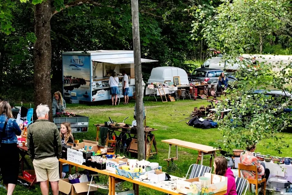 Loppis & Hantverksmarknad ☀️