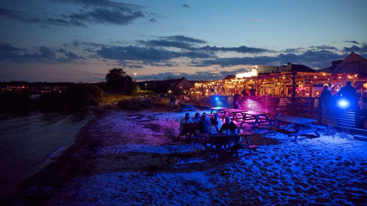SOMMARENS NATTKLUBBAR PÅ HANÖHUS