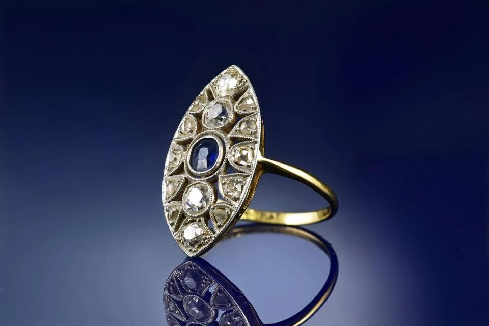 Free valuations every Friday 9am-4pm