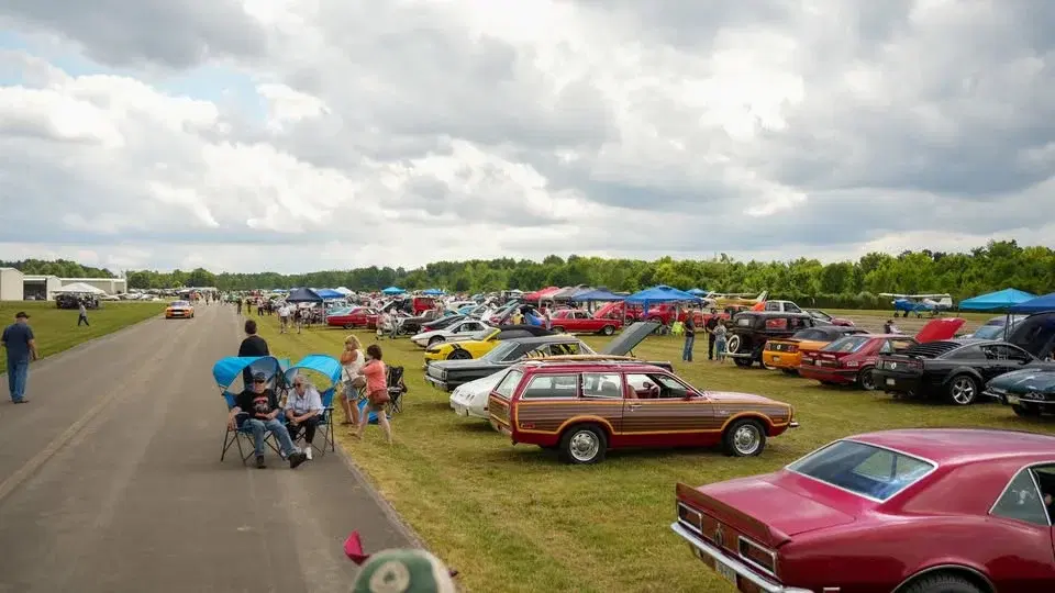 Airplanes and Automobiles 26’